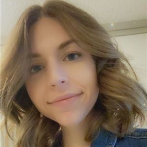 Meet your Posher, Maria